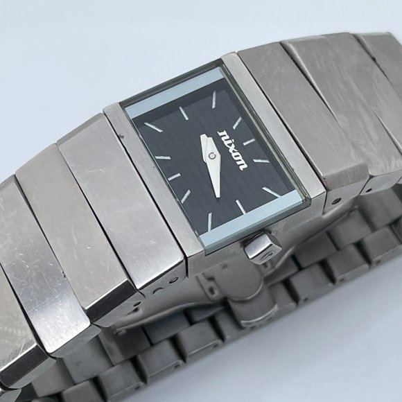 Nixon Wristwatch SEDUCTRESS THE SIREN Silver Tone - Picture 10 of 13